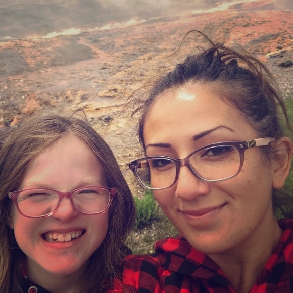 Meet your Posher, Crisselda - Picture 1 of 3